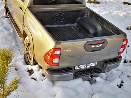 Toyota Hilux – когда больше ездить не на чем 48 Toyota Hilux – когда больше ездить не на чем