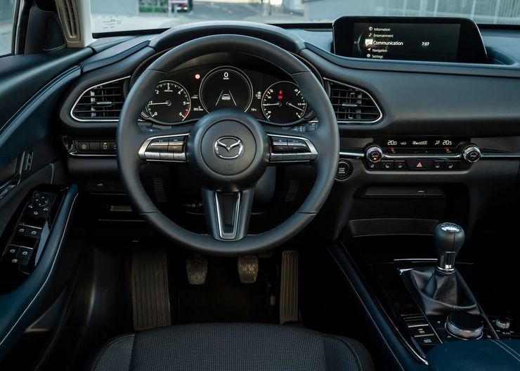 В России стартовали продажи кроссовера Mazda CX-30, который успел&hellip; подорожать
