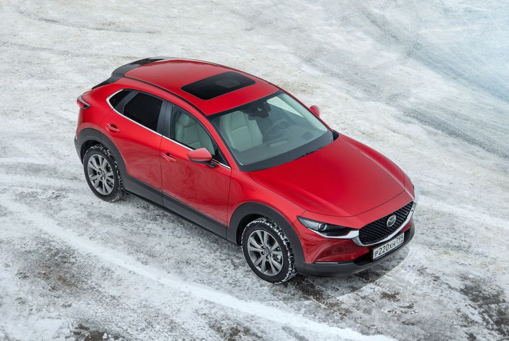 Первый тест-драйв кроссовера Mazda CX-30: драйва ради, кайфа для