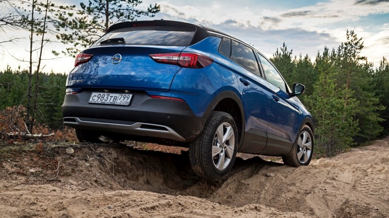 Верим во&nbsp;всё немецкое с&nbsp;кроссовером Opel Grandland X
