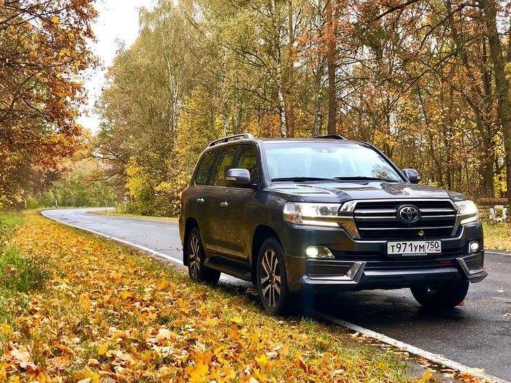 В России отзывают более 80 000 огнеопасных внедорожников Toyota и Lexus