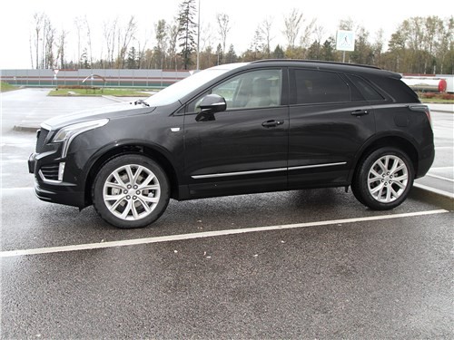 Тест-драйв Cadillac XT5 (поколение I рестайлинг) — Автомобиль по-американски