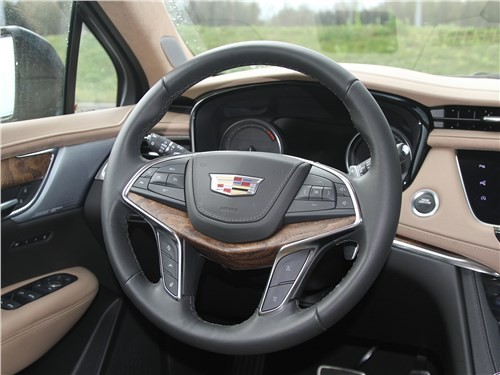 Тест-драйв Cadillac XT5 (поколение I рестайлинг) - Автомобиль по-американски