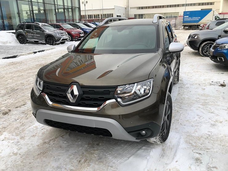 К российским дилерам прибыли новые Renault Duster 1 К российским дилерам прибыли новые Renault Duster