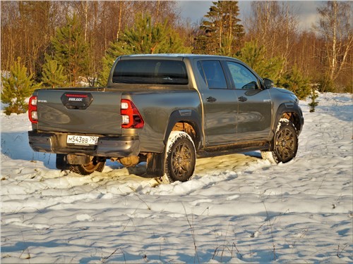 Toyota Hilux – когда больше ездить не на чем 6 Toyota Hilux – когда больше ездить не на чем