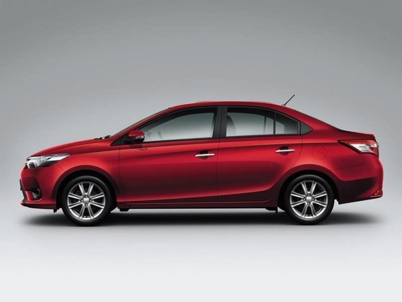 Toyota привезет в Россию седан дешевле Corolla