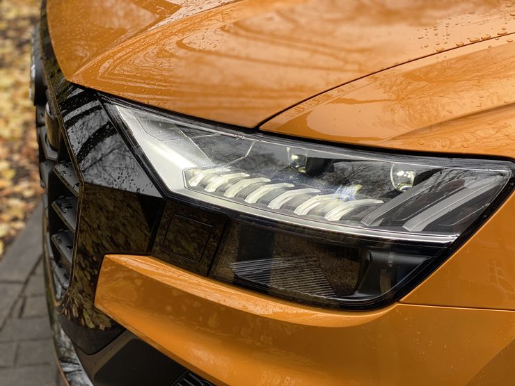 Тест-драйв кроссовера Audi Q8: завтра начинается сегодня
