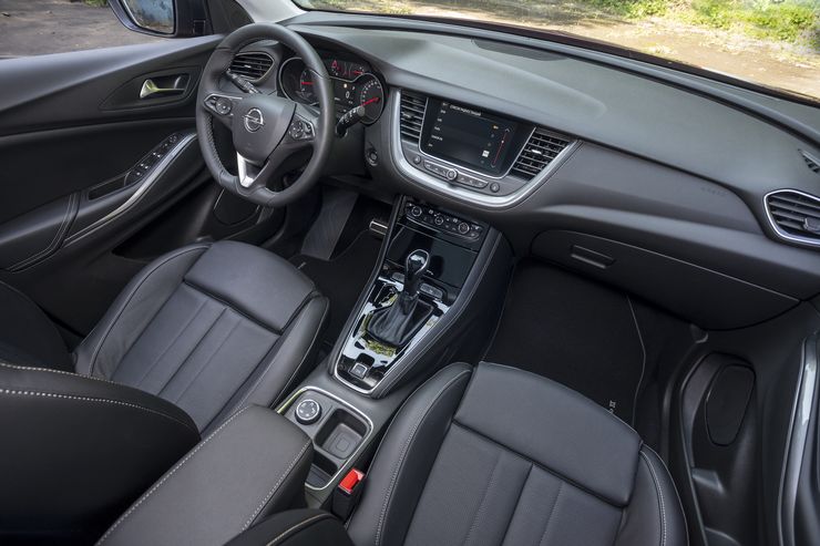 Мистер «Икс»: длительный тест-драйв Opel Grandland X 3 Мистер «Икс»: длительный тест-драйв Opel Grandland X