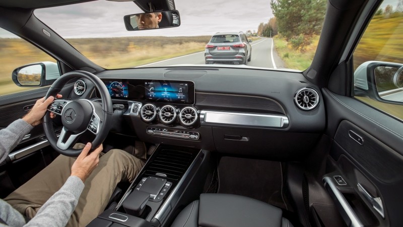 Ранжируем кроссоверы Mercedes-Benz GLA и GLB 250 4matic 6 Ранжируем кроссоверы Mercedes-Benz GLA и GLB 250 4matic