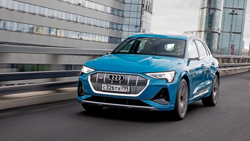 Подпитываем интерес к&nbsp;четырём кольцам, разряжая Audi e-tron