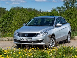 Тест драйв DFM S30 — Китайский городовой