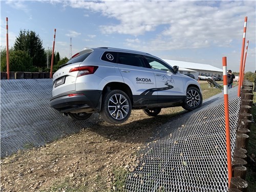 Тест-драйв Skoda Karoq (поколение I) - Skoda Karoq: когда привод меняет восприятие