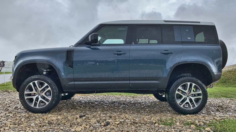 Привлекаем Драйв2 к&nbsp;разговору про&nbsp;Land&nbsp;Rover Defender 110