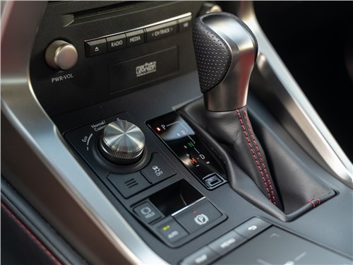 Lexus NX – как живется на стыке классов? 6 Lexus NX – как живется на стыке классов?