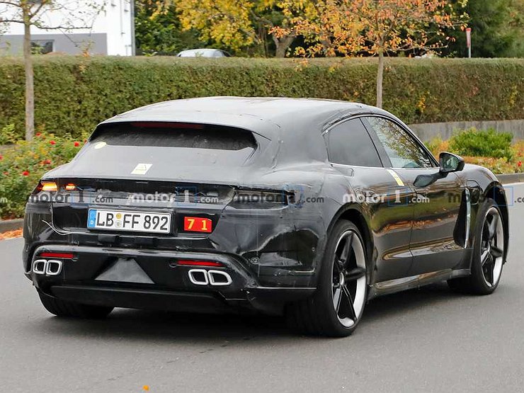 Porsche Taycan в новом кузове заметили на тестах