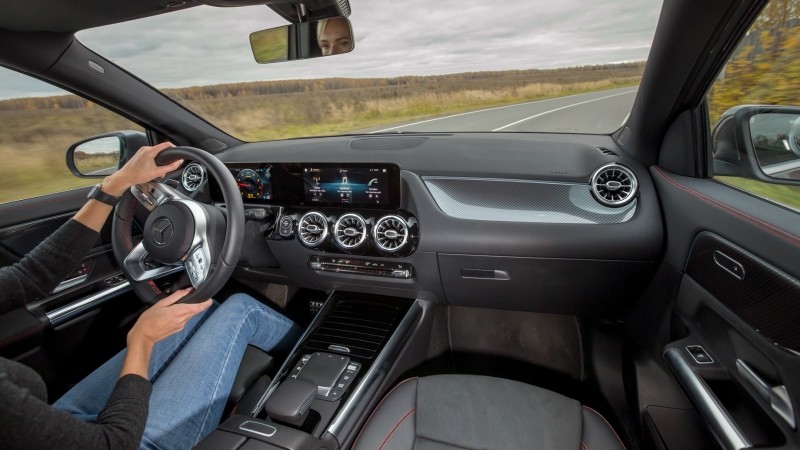 Ранжируем кроссоверы Mercedes-Benz GLA и GLB 250 4matic 2 Ранжируем кроссоверы Mercedes-Benz GLA и GLB 250 4matic