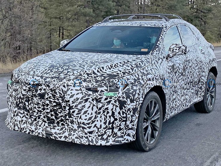 Кроссовер Lexus NX нового поколения проходит дорожные тесты