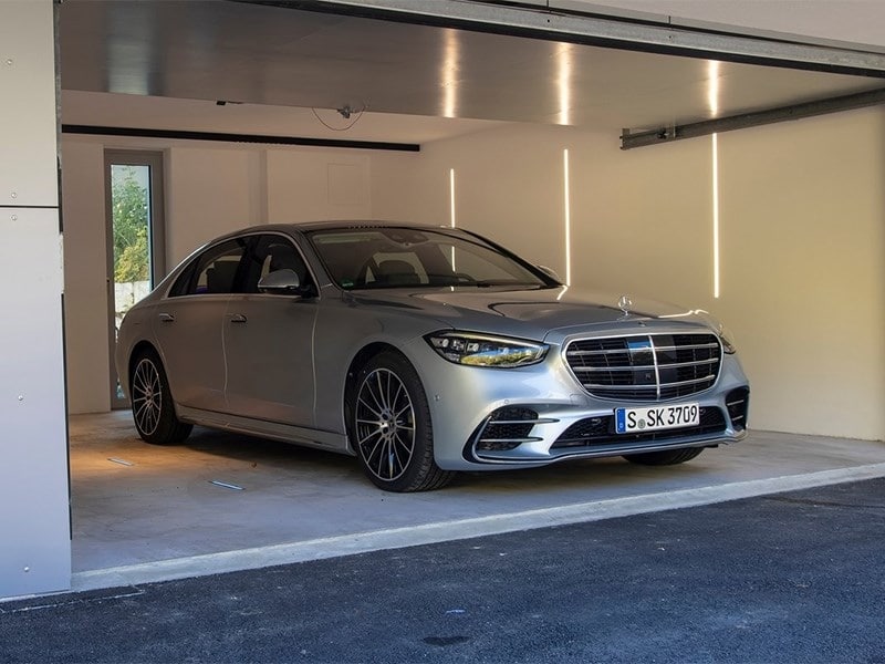 Mercedes-Benz срочно отзывает новый S-Class