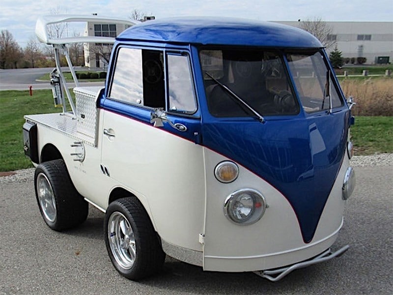 Знаменитый Volkswagen Bulli переделали в хот-род
