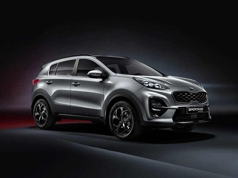 В Россию приехал ультра-черный Kia Sportage