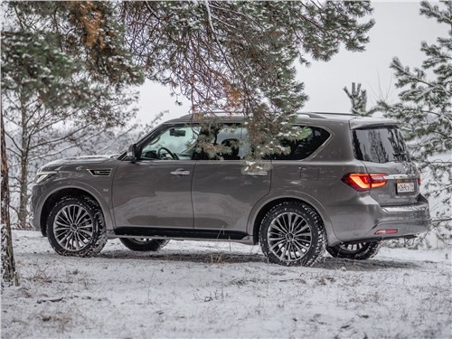 Тест-драйв Infiniti QX80 (поколение I рестайлинг) - Может ли танк быть комфортным