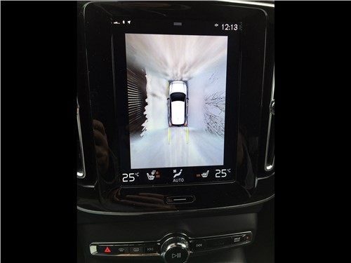 Volvo XC40 - для кого он?