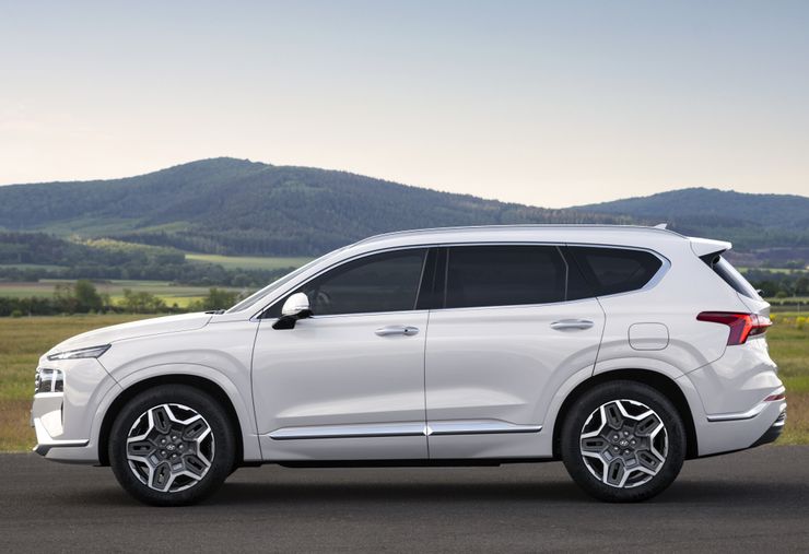 Новый Hyundai Santa Fe оказался на 200 000 рублей дороже старого