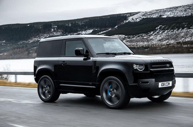 Новый Land Rover Defender дождался нового мотора V8