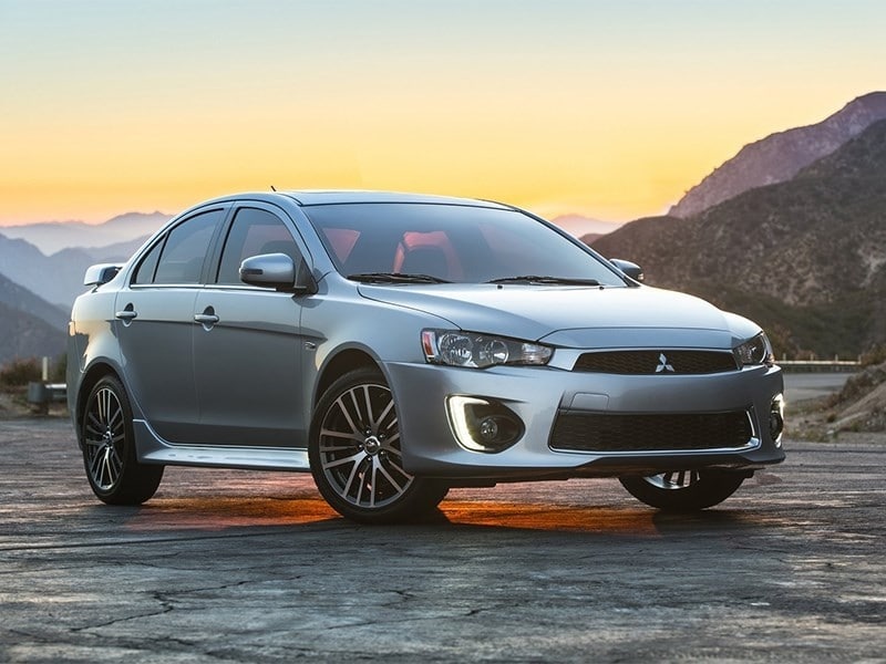 Стоит ли нам ждать нового Mitsubishi Lancer?