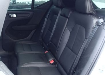 Зимний тест-драйв Volvo XC40: пошалить не получится