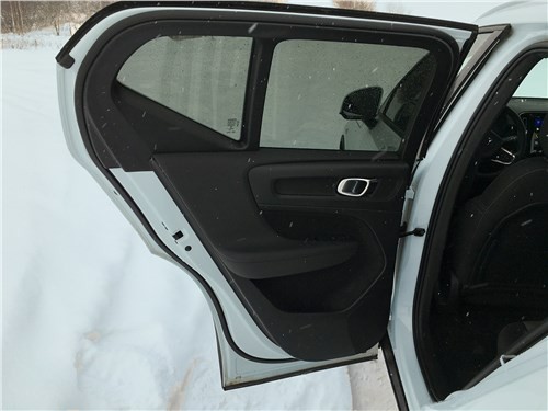 Volvo XC40 - для кого он?