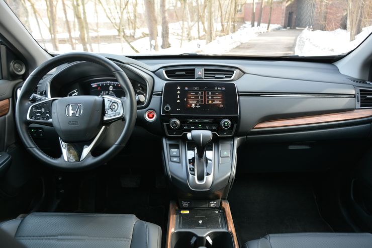 Рухнувший сервант: первый и последний тест-драйв обновленного кроссовера Honda CR-V