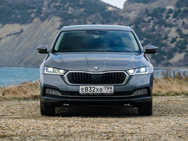 Skoda Octavia получила новые версии и моторы для России