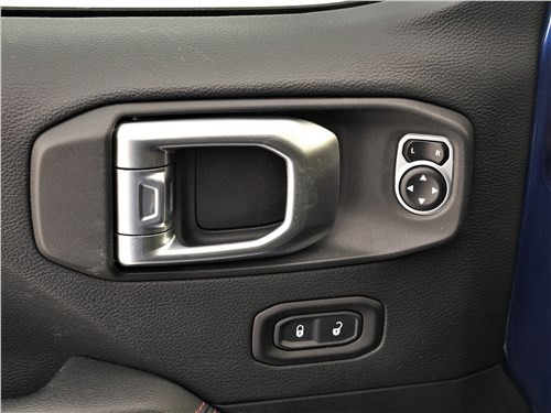 Тест-драйв Jeep Wrangler: разбираемся с американским УАЗиком