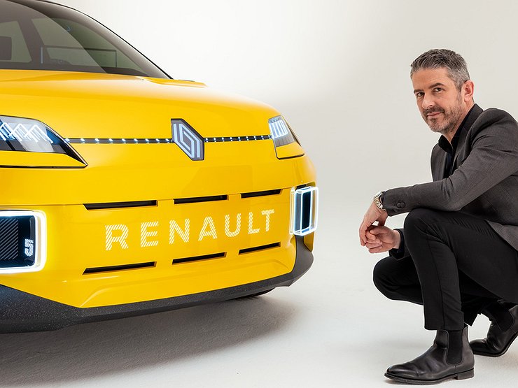 Зачем марка Renault вдруг поменяла эмблему