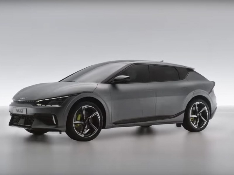 Kia представила свой первый электрокроссовер 1 Kia представила свой первый электрокроссовер