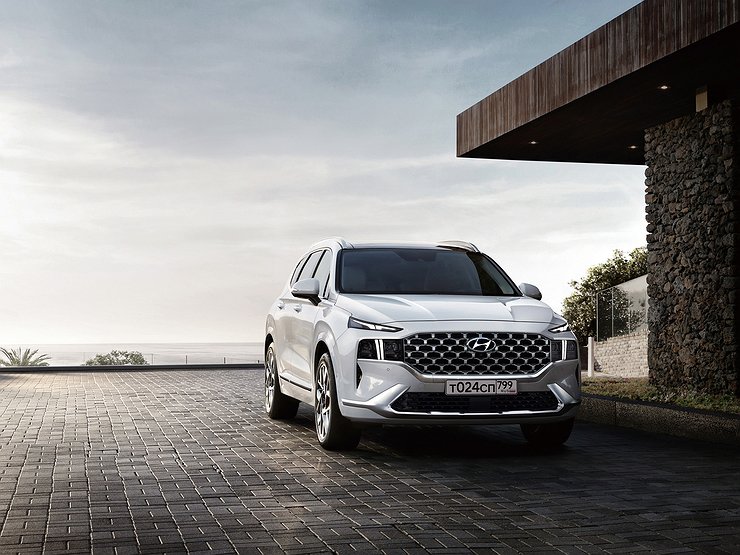 Кроссовер Hyundai Santa Fe получил в России новую версию