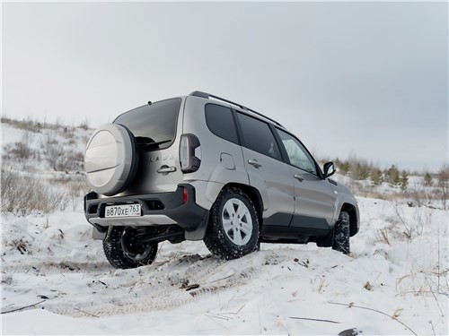 Тест-драйв Lada Niva Travel (поколение I) - Городские, тут за вами пришли 