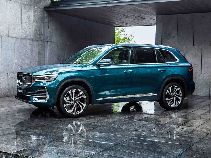 Чем россиян поразит новейший флагманский кроссовер Geely KX11