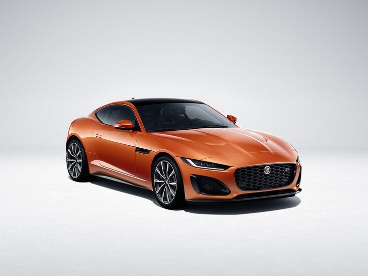 Jaguar привез в Россию «черную» версию модели F-Type 1 Jaguar привез в Россию «черную» версию модели F-Type