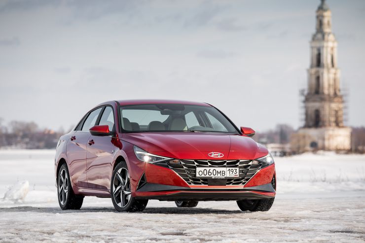 Удар по глазам: первый тест-драйв новой Hyundai Elantra 2 Удар по глазам: первый тест-драйв новой Hyundai Elantra