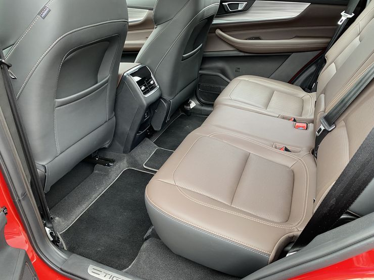 От печали до радости: тест-драйв Chery Tiggo 8 Pro