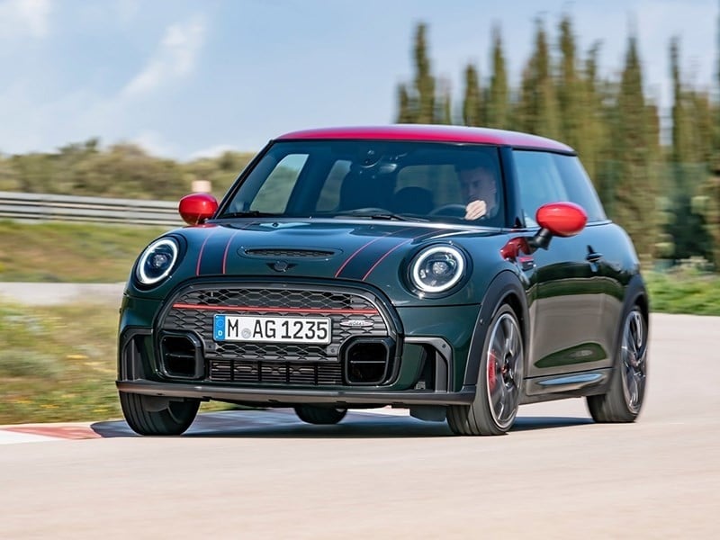 Представлен рестайлинговый Mini Cooper JCW