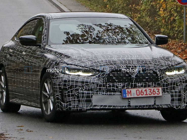 Фотошпионы выложили в сеть изображения нового BMW 4 Gran Coupe 1 Фотошпионы выложили в сеть изображения нового BMW 4 Gran Coupe