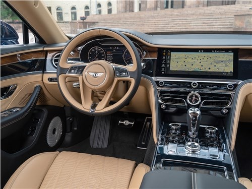 Тест-драйв Bentley Flying Spur &ndash; истинное значение флагмана