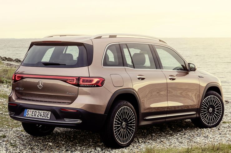 Из кроссовера Mercedes-Benz GLB сделали новую модель EQB