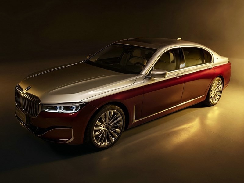 В BMW представили роскошную «Семерку» 1 В BMW представили роскошную «Семерку»
