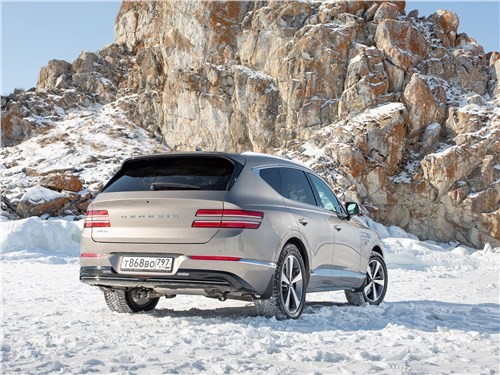 Genesis GV80 - удалось ли покорить немецкую тройку?