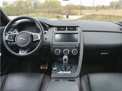 Jaguar E-Pace - почему про него забывают?
