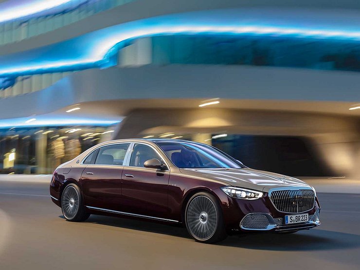 Mercedes-Benz показал Maybach S-класса с V12